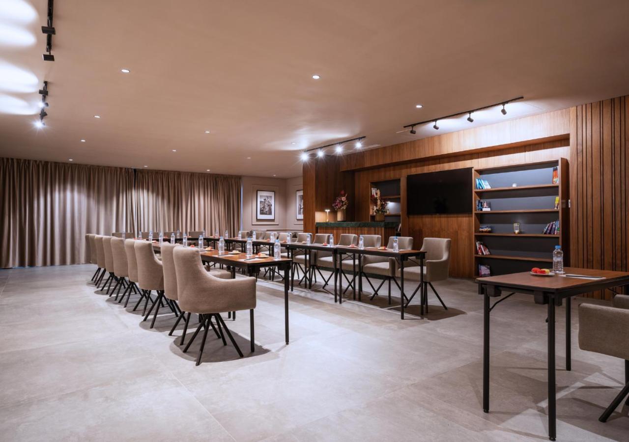 Hotel Longue Vie 4*